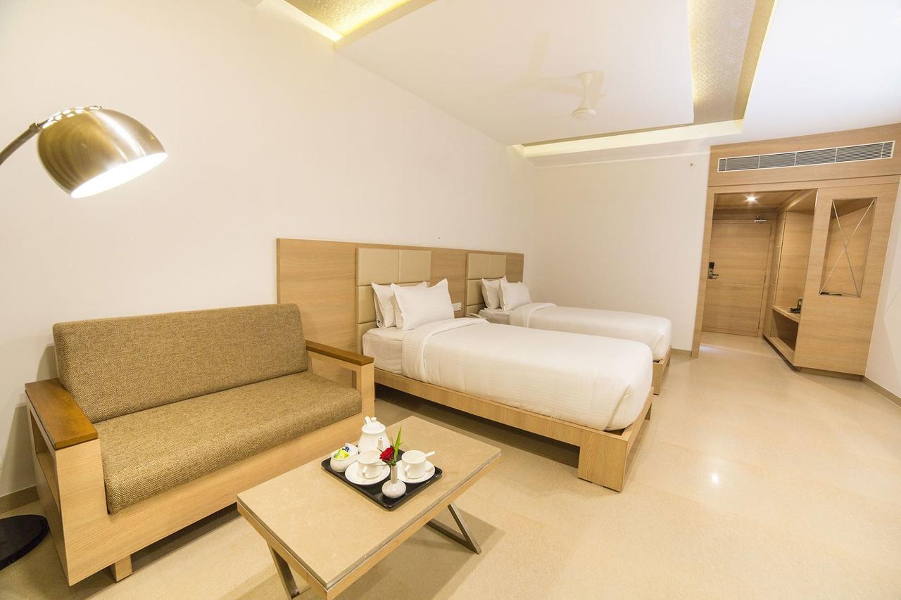 Hotel Vivera Grande Dindigul Eksteriør bilde